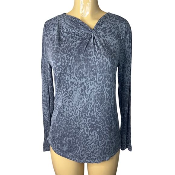 XCVI Twist Front Long Sleeve Gray Leopard Print Top SZ Medium NWT - Picture 1 of 9
